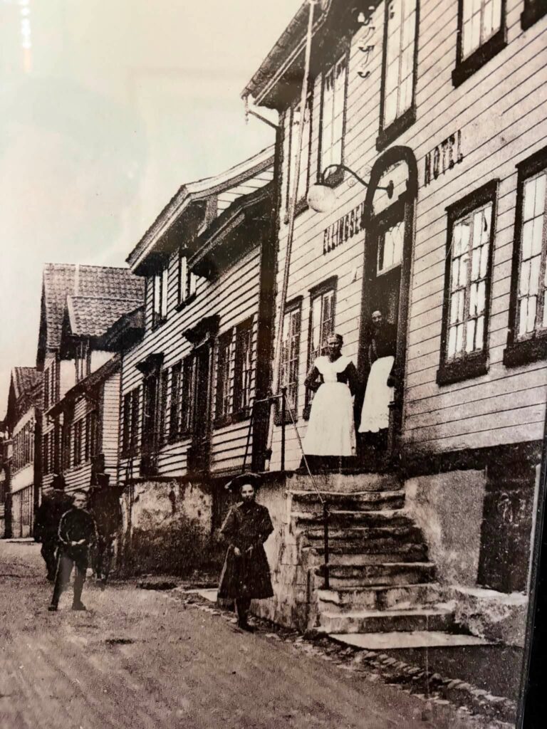 Ellingsen hotell